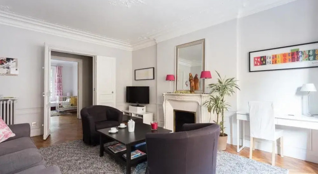 onefinestay - Parc Monceau private homes, Забронировать Отель 17-й округ: Батиньоль Париж, рядом с Пон-Кардинет
