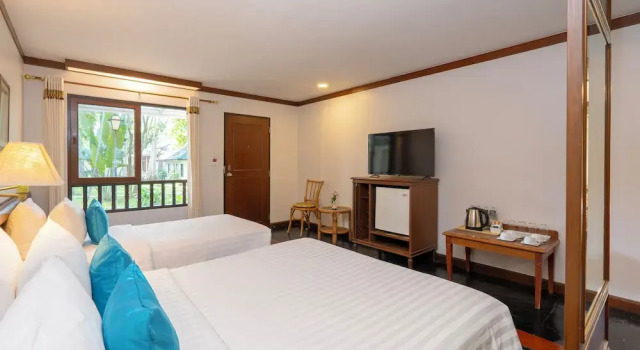 Четырёхместный номер Superior Comsaed River Kwai Resort