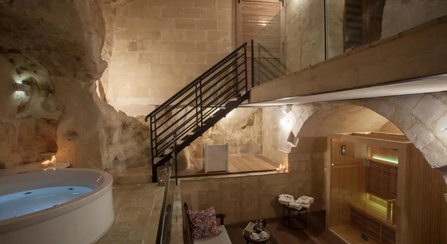 Люкс с балконом LHotel In Pietra