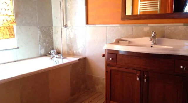 Апартаменты Deluxe Demeure Saint Louis, Cité 10mn à pieds, PARKING Privé, BORNES 7,2 KW, AC, FULL WIFI
