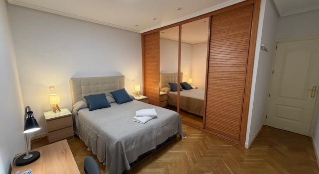 Habitaciones Libertad, Забронировать Апарт-отель Апарт-отели Мадрида, рядом с Монастырь босоногих тринитариев, Апарт-отель