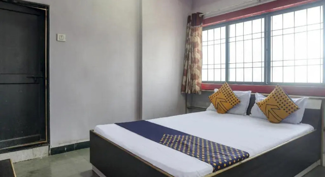 Akshay Lodge by OYO Rooms