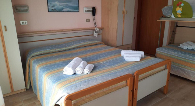 Четырёхместный номер Economy Hotel Colorado