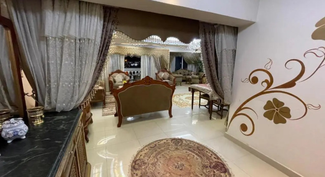 شقة مطلة علي قناة السويس701, Prenota Hotel Hotel a Port Said Governorate con parcheggio, Parcheggio