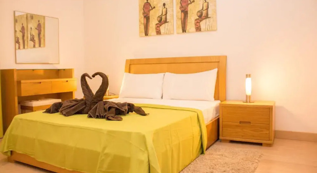 Private Holiday Home Villa Verde Resort, Забронировать Курортный отель Отели Санта-Мария с парковкой, рядом с Дом культуры Фунана, Парковка