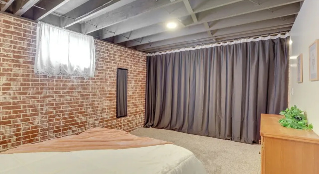 Family-friendly Lincoln Home w/ Sandbox & Grill!, Rezerwuj Dom wakacyjny Lincoln Nebraska