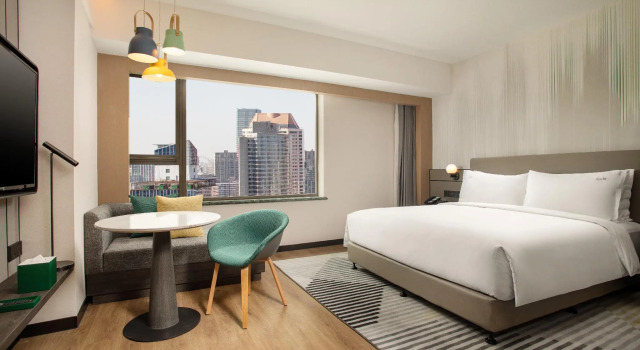 Двухместный номер Standard с видом на город Holiday Inn Shanghai Nanjing Road by IHG