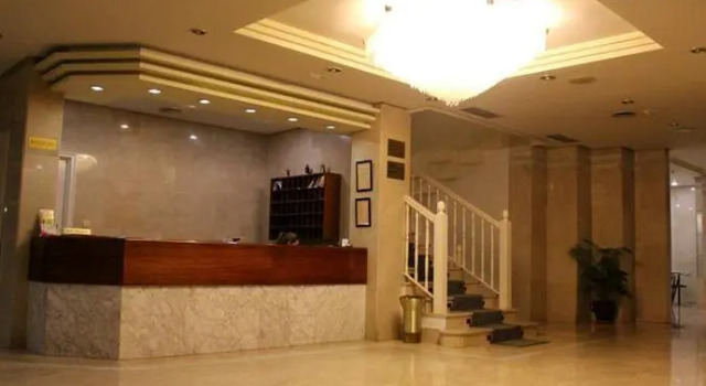 Hotel El Corregidor, Забронировать Отель Санто-Доминго-де-ла-Кальсада Ла-Риоха, рядом с Санто-Доминго-де-ла-Кальсада  Кафедральный музей