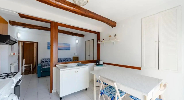 ALTIDO Great Flat with Balcony & Sea View near Beach
