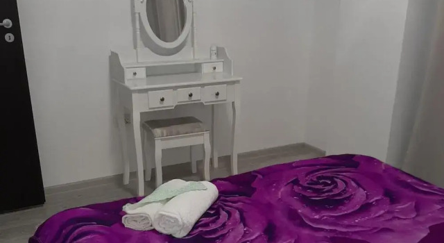 2 Bed-aircon-free Parking-city Centre, Rezerwuj Hotel Hotele w Ilfov z parkingiem, Parking