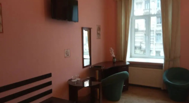 Korall Guest Center, Забронировать Гостевой дом Гостевые дома Санкт-Петербурга, рядом с Санкт-Петербургская государственная филармония им. Д. Д. Шостаковича, Гостевой дом