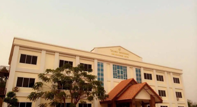 Dokkhaithong Hotel, Забронировать Отель Отели Вьентьяна с парковкой, Парковка