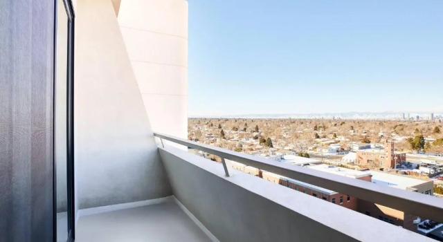 Четырёхместный номер Standard Renaissance Denver Hotel & Conference Center