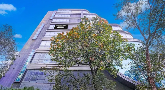 Коттедж Luxurious Stays at Times Square Le Western Mumbai