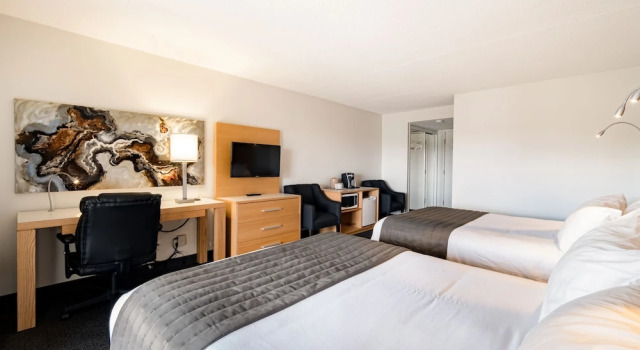 Четырёхместный номер Classic Hôtel de la Rive