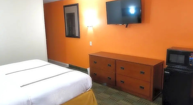 Номер Standard Americas Best Value Inn Marshall