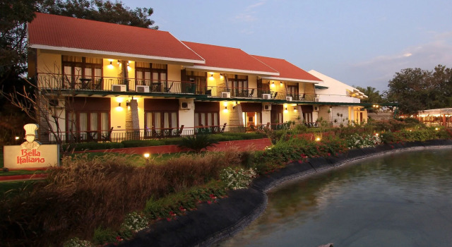 Silent Shores Resort & Spa