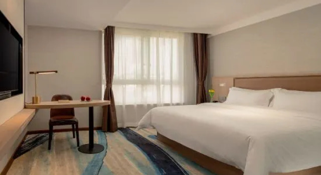 Номер Deluxe GreenTree Inn Ganzhou Sankang Temple DaRunFa Express Hotel