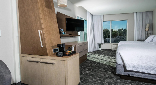 Четырёхместный люкс Courtyard by Marriott Columbia Cayce