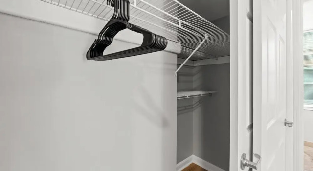 CentralWestEnd-WashU-STL- Euphoria, Забронировать Отель Сент-Луис Миссури, рядом с Музей современного религиозного искусства