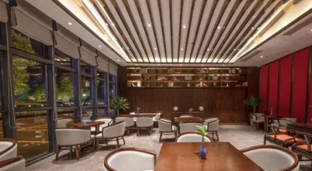 Sanjin International Hotel (Wuyi Station Development Avenue), Book Hotel Hotels in Wuyi with Parking, Parking