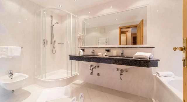 Четырёхместный номер Superior TH Corvara - Greif Hotel
