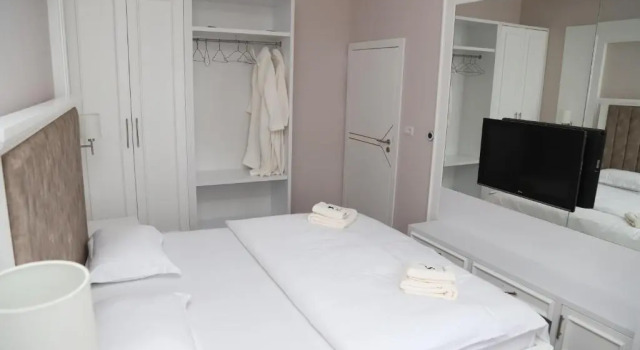 Апартаменты Sky Hotel