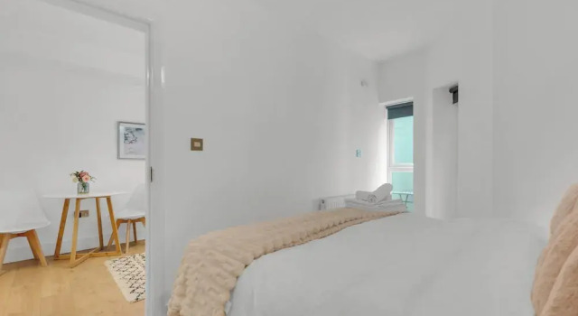 Апартаменты Standard Lena Gardens Apartments Hammersmith
