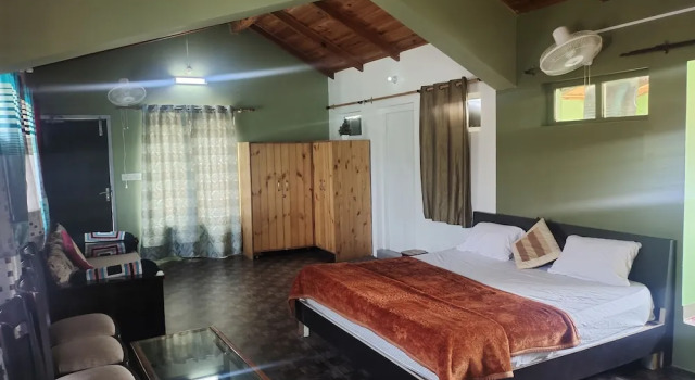 Коттедж Remarkable 1-bed House in Bhimtal