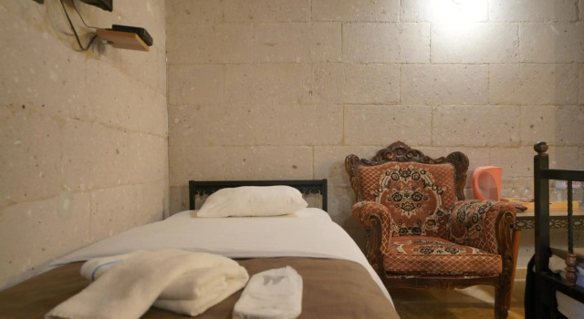 View Cave Hotel