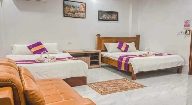 NuttyPhoy Hotel