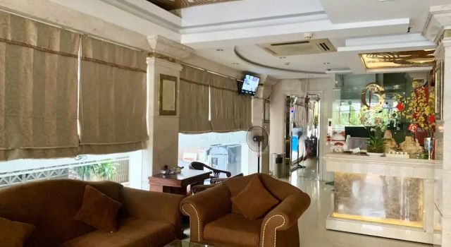 Bao Tran Hotel, Забронировать Отель Отели Района 3 с парковкой, рядом с Католическая церковь Тан Динь, Парковка