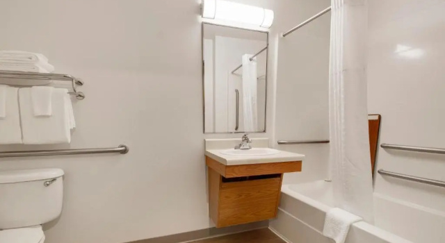 Двухместный люкс WoodSpring Suites Houston Baytown