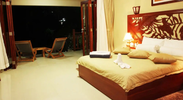 Двухместный номер Standard с балконом и с видом на океан Pirogue Lodge