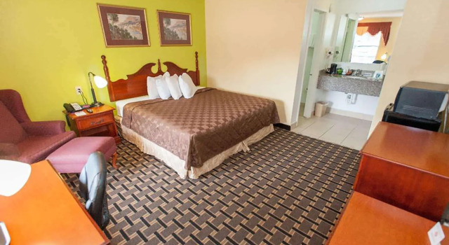 Двухместный номер Standard Travelodge by Wyndham Jackson I-40 Exit 82