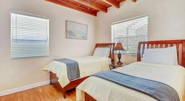 Коттедж Fort Myers Beach Access Home
