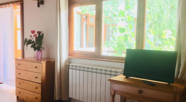 Студия с балконом и с красивым видом из окна Guest House Barbov