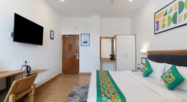 Двухместный номер Deluxe с балконом Treebo Anand The Mall Solan