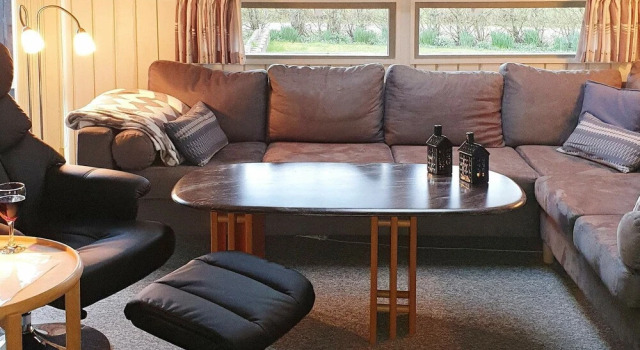 Cosy Holiday Home in Hemmet With Terrace on Lush Green Plot, Rezerwuj Hotel Hotele w Midtjylland z parkingiem, Parking