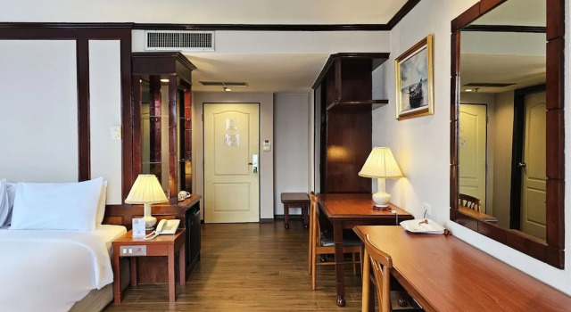 Номер Executive Alexander Hotel