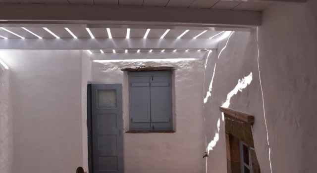 Коттедж Traditional 19th Century House in Chora, Patmos