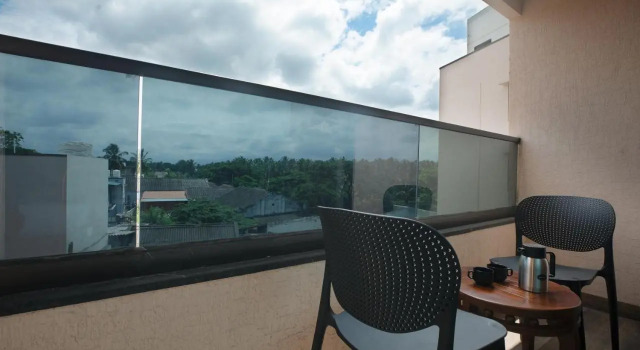Apple Inn, Prenota Hotel Muthalamada Kerala