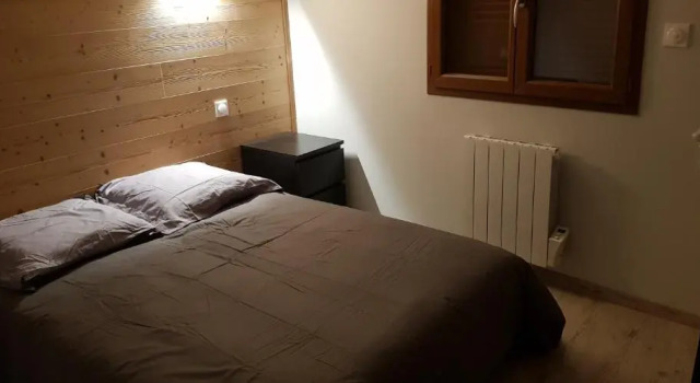 Grange de Caractere En Pierre Al Badiu