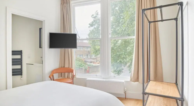 Номер Standard The Prince Hotel Vauxhall Central London Riverside
