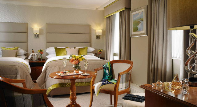 Buswells Hotel, Boek Hotel Dublin Dublin County
