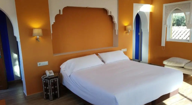 Полулюкс Beach Hotel Dos Mares