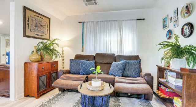 Cozy Wickenburg Abode: Explore the Wild West!, Забронировать Дом для отпуска Уикенберг штат Аризона
