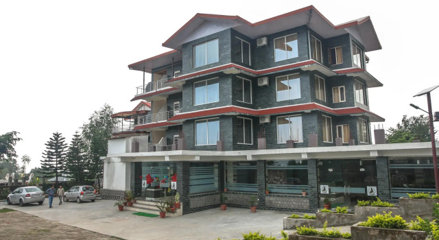 Hotel Dharamshala Paradise, Забронировать Отель Отели штата Химачал-Прадеш с завтраком, Завтраки