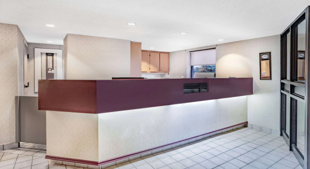 Comfort Inn Bridgewater, Rezervovat Hotel Hotely v Nové Skotsko s parkováním, Parkování