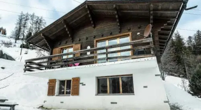Chalet Froidmont - Inh 24836, Prenota Chalet Hotel a Canton Vallese con parcheggio, Parcheggio